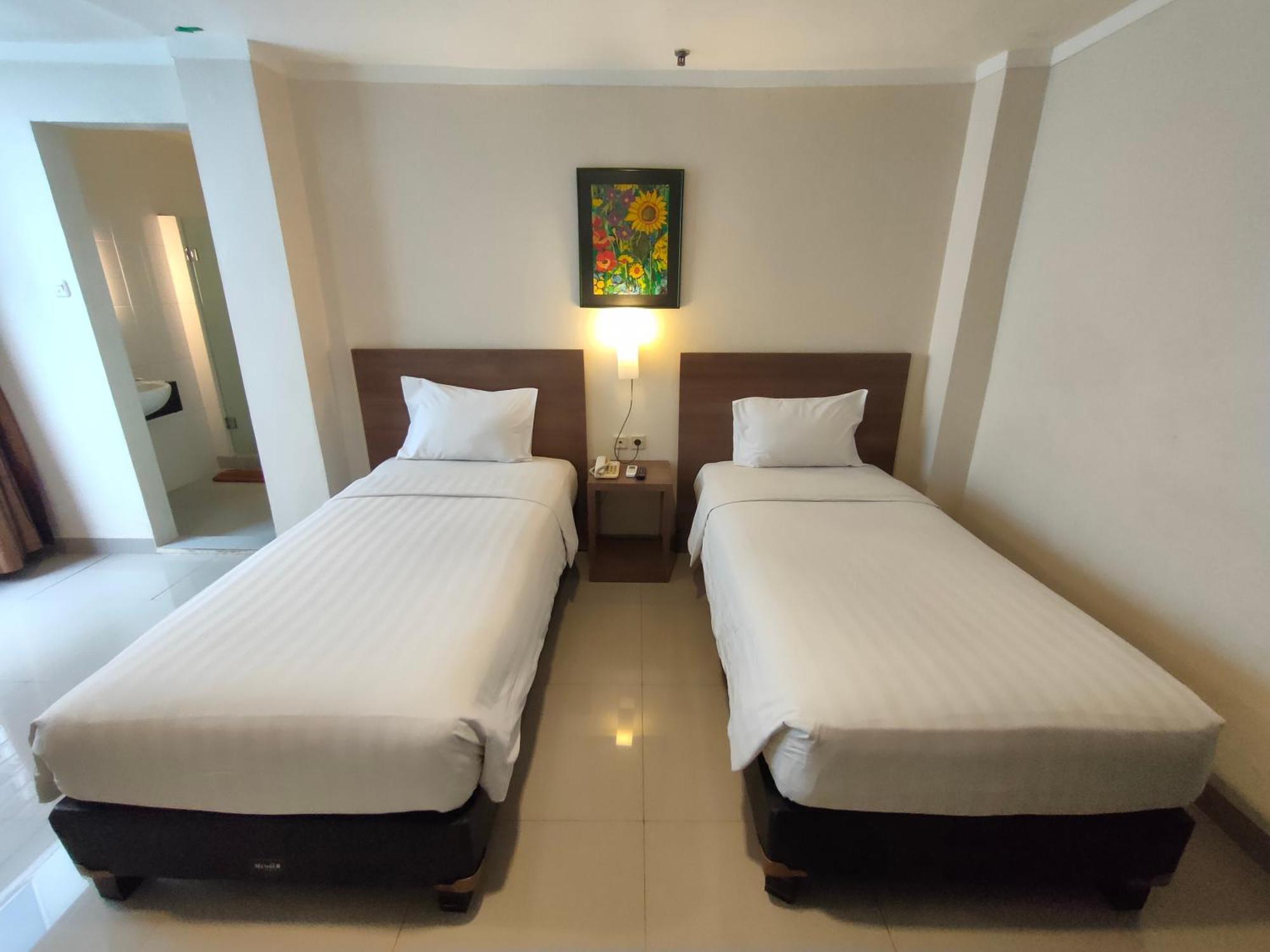 1O1 Urban Jakarta Thamrin Экстерьер фото